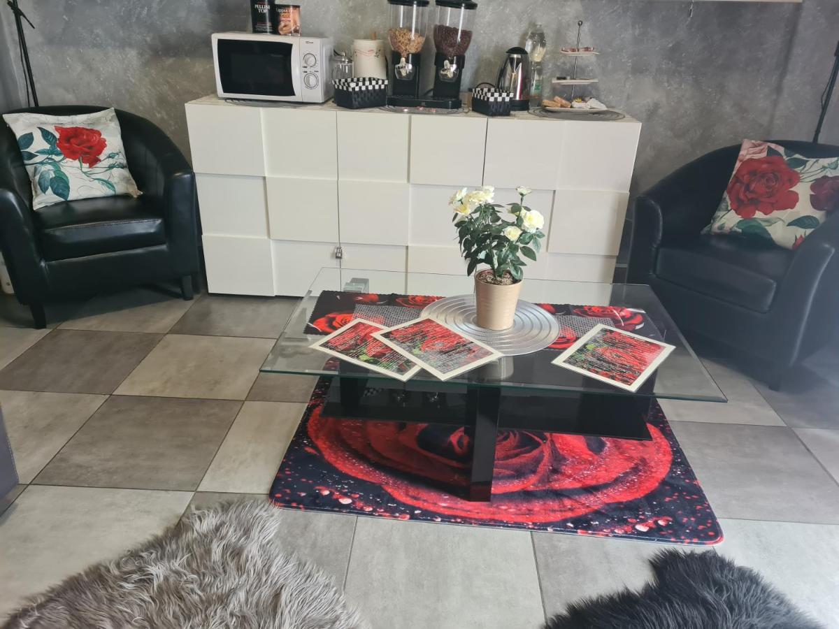 Petalo Rosso Apartment Pegognaga Екстериор снимка